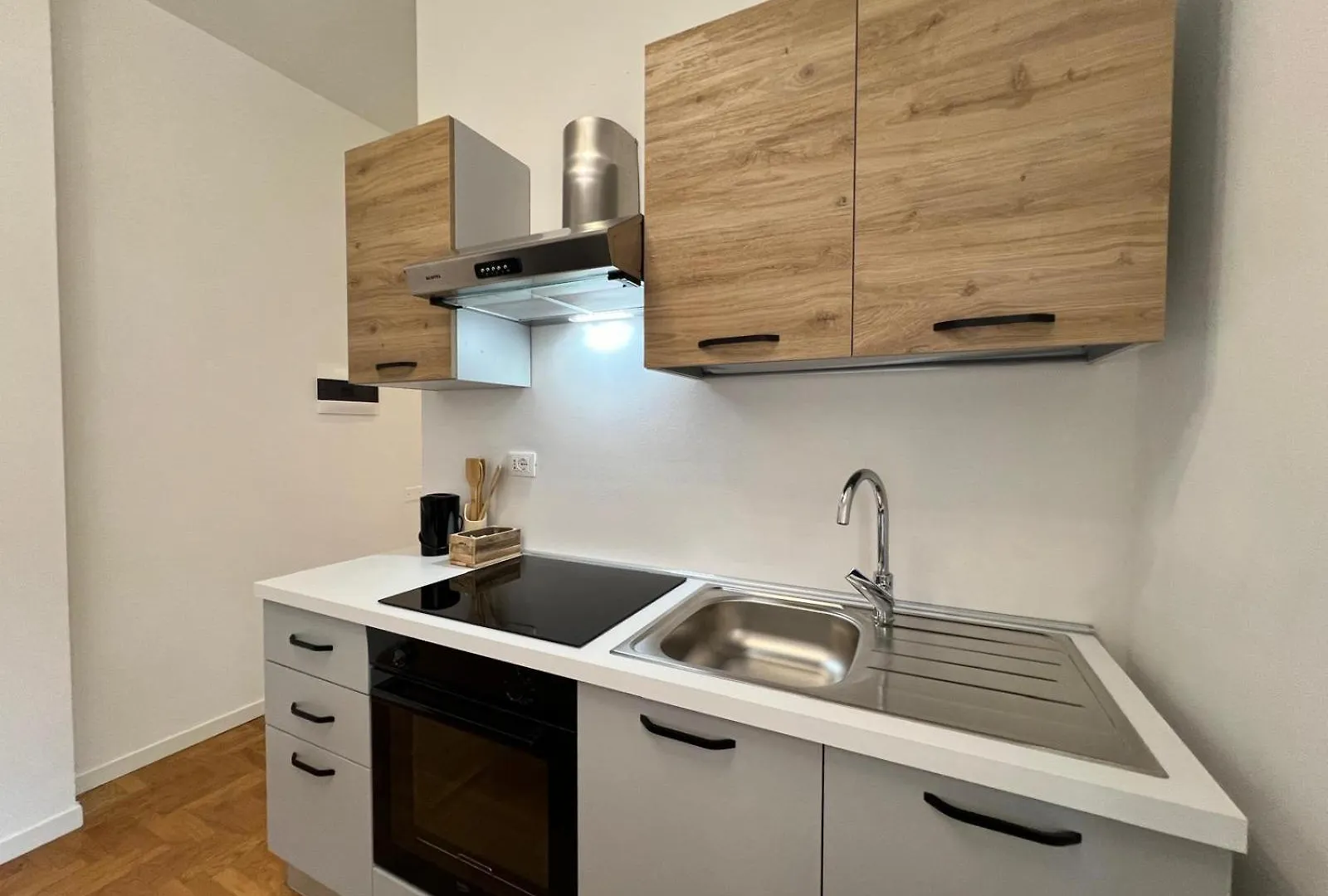 Frame Of Verona Apartments Italy