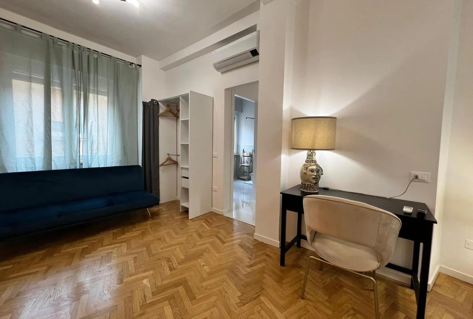 Frame Of Verona Apartments 0*,